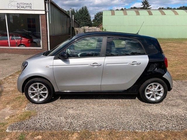 Gebraucht Smart ForFour Passion 71 PS (52 kW) 2015 Schwarz Kleinwagen