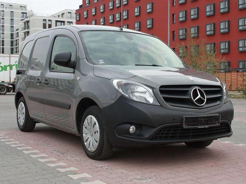 Gebraucht Mercedes Citan 112 114 PS (83 kW) 2017 Grau Van / Kleinbus