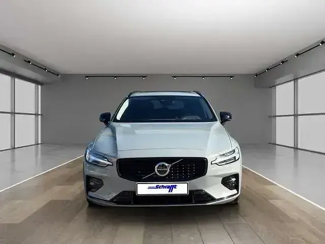 Occasion Volvo V60 Plus 197 ch (144 kW) 2025 Gris Break