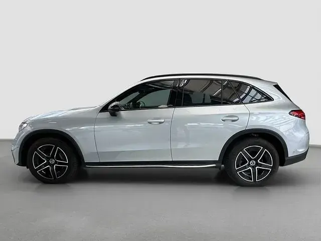 Gebraucht Mercedes GLC300 AMG 269 PS (197 kW) 2025 Hightechsilber (metallic) SUV