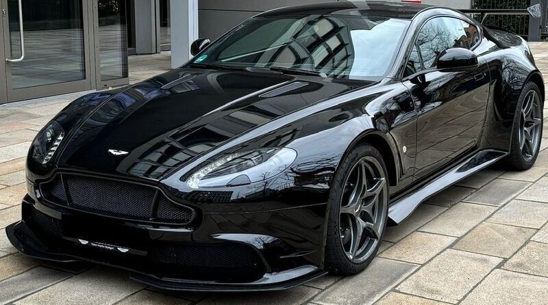 Jet black Gebraucht 2017 Aston Martin V8 Vantage Coupé | 159.000 € - Bild 1/4