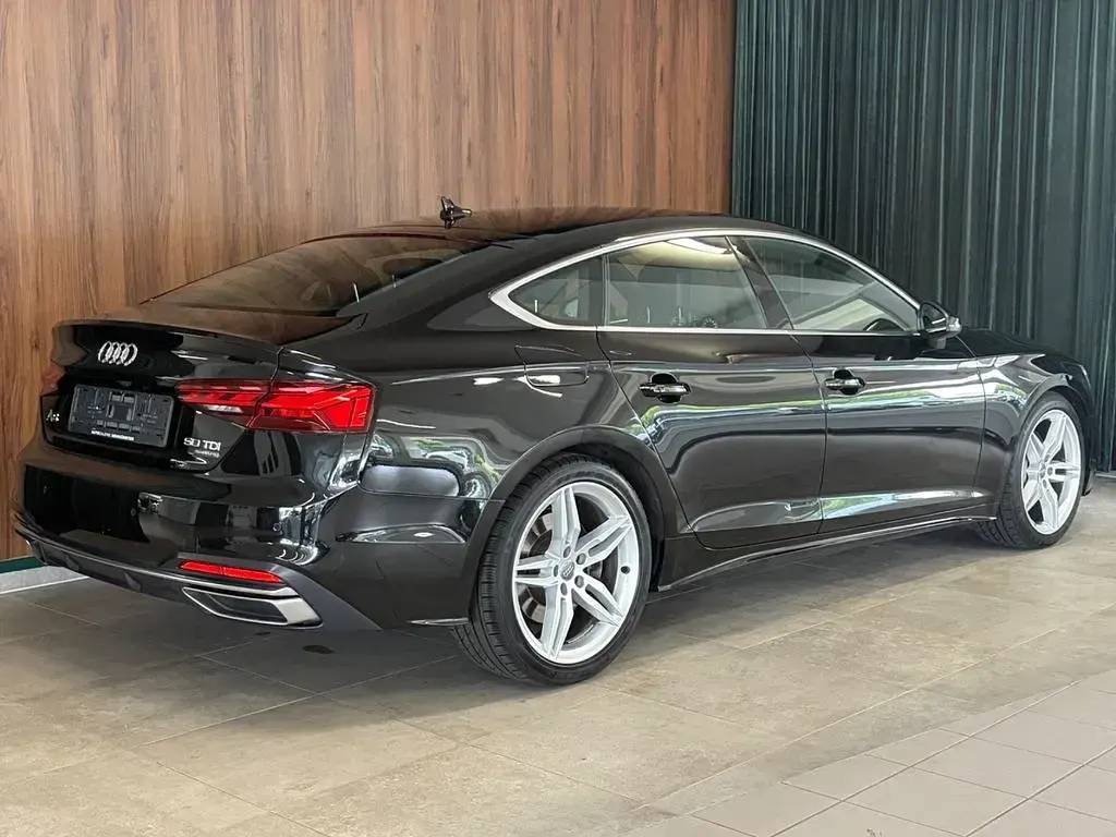 Gebraucht Audi A5 Sportback Sport 286 PS (210 kW) 2020 Schwarz Kleinwagen