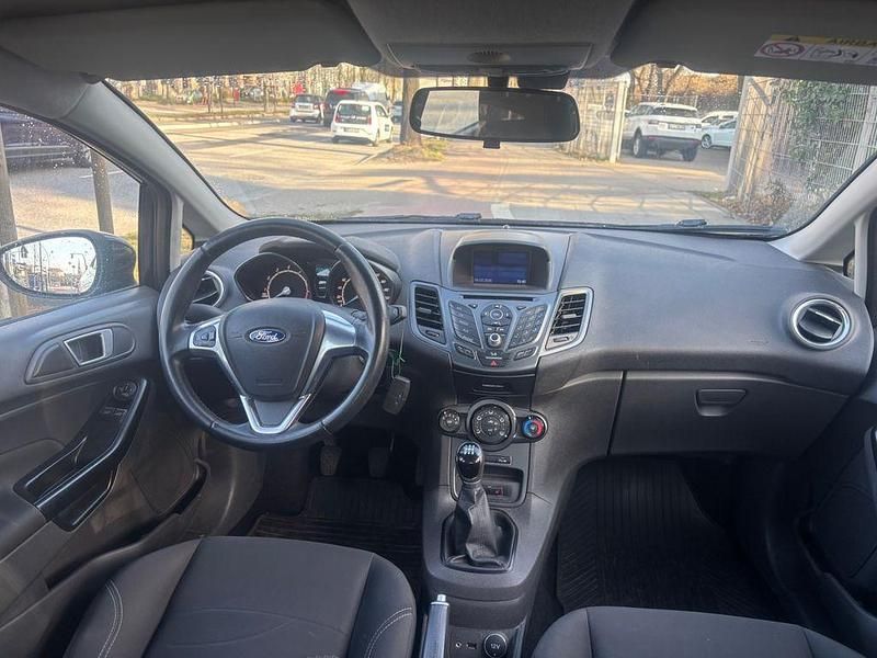 Gebraucht Ford Fiesta Trend 80 PS (58 kW) 2016 Schwarz Limousine