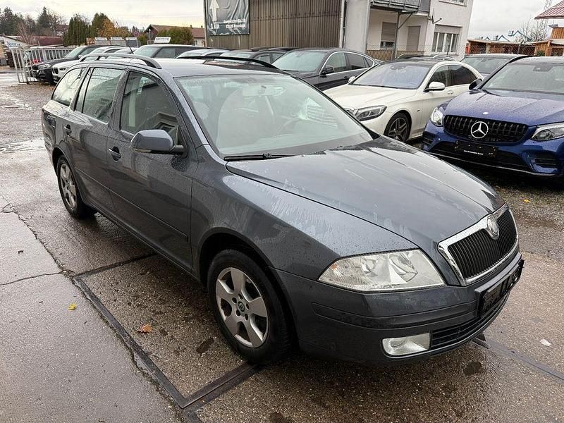 Gebraucht Skoda Octavia Team Edition 160 PS (117 kW) 2009 Grau Kombi