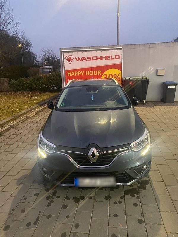 Grau Gebraucht 2019 Renault Mégane GrandTour Kombi | 6.800 € (Guter Preis) - Bild 1/4