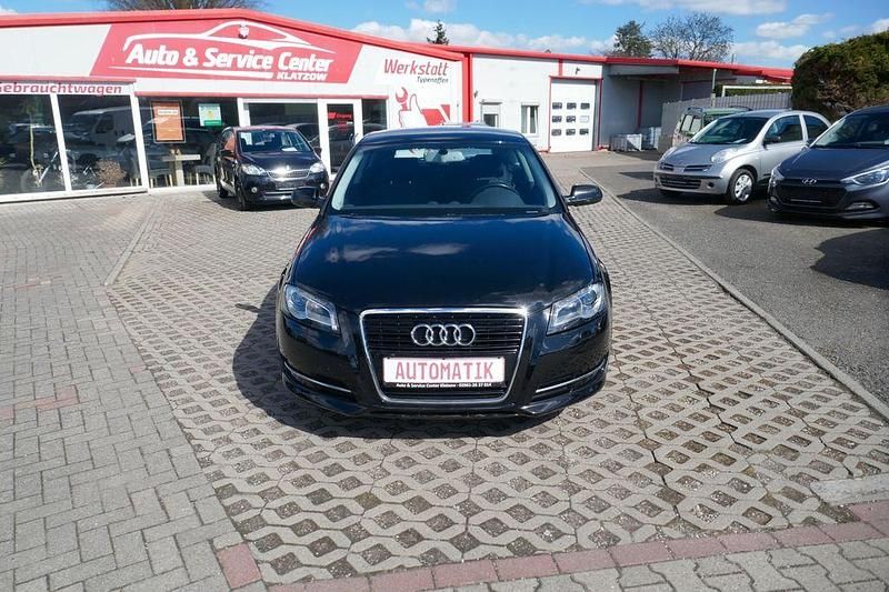 Gebraucht Audi A3 Ambiente 140 PS (102 kW) 2011 Schwarz Kleinwagen