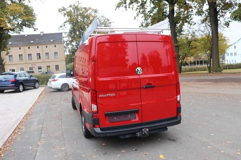 Gebraucht VW Crafter 102 PS (75 kW) 2020 Kirschrot Van