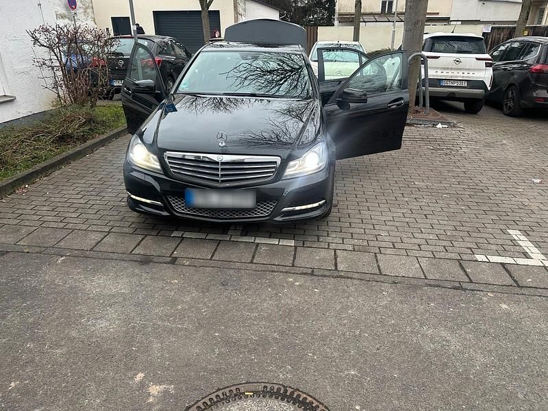 Gebraucht Mercedes C250 204 PS (150 kW) 2013 Schwarz Limousine