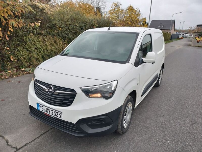 Gebraucht Opel Combo 102 PS (75 kW) 2019 Weiß Van / Kleinbus