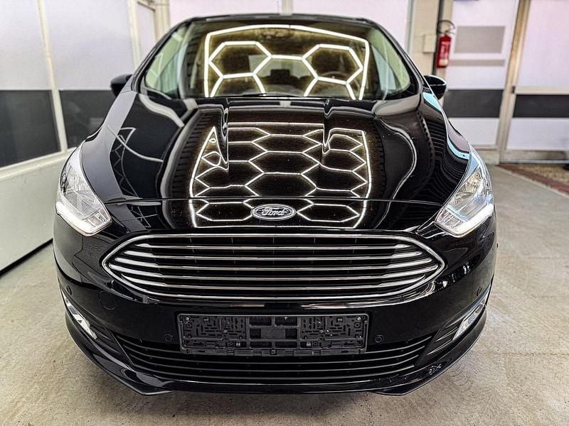 Gebraucht Ford C-MAX Titanium 150 PS (110 kW) 2018 Schwarz Van / Kleinbus