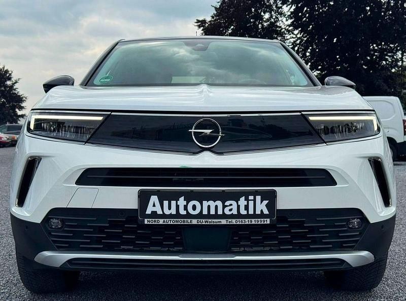 Weiß Gebraucht 2021 Opel Mokka-e Elegance SUV | 15.750 € (Guter Preis) - Bild 1/4