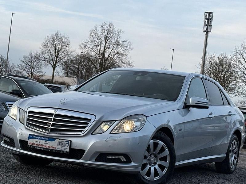 Gebraucht Mercedes E220 170 PS (125 kW) 2009 Silber Limousine