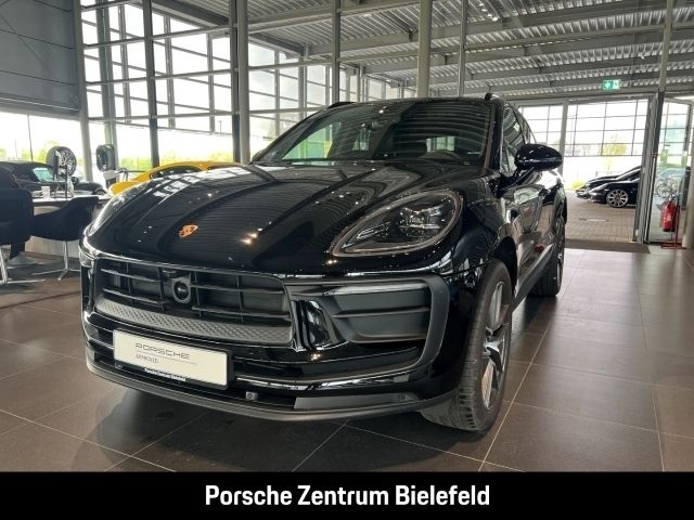 Schwarz Gebraucht 2024 Porsche Macan SUV | 81.700 € (Teuer) - Bild 1/4
