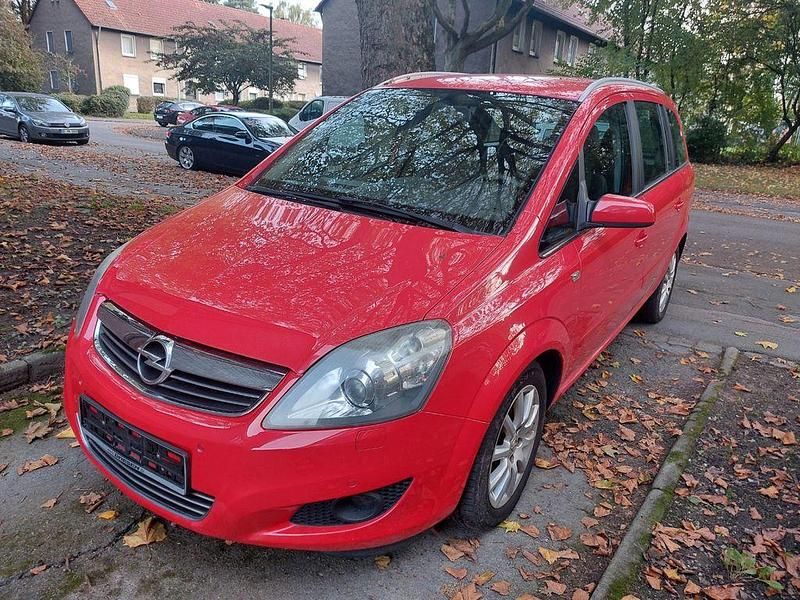 Rot Gebraucht 2009 Opel Zafira Edition Van / Kleinbus | 2.750 € (Guter Preis) - Bild 1/4