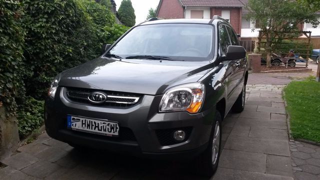 Gebraucht Kia Sportage 141 PS (103 kW) 2010 Grau metallic SUV