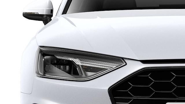 Gebraucht Audi A4 Competition 150 PS (110 kW) 2022 Weiß Kombi