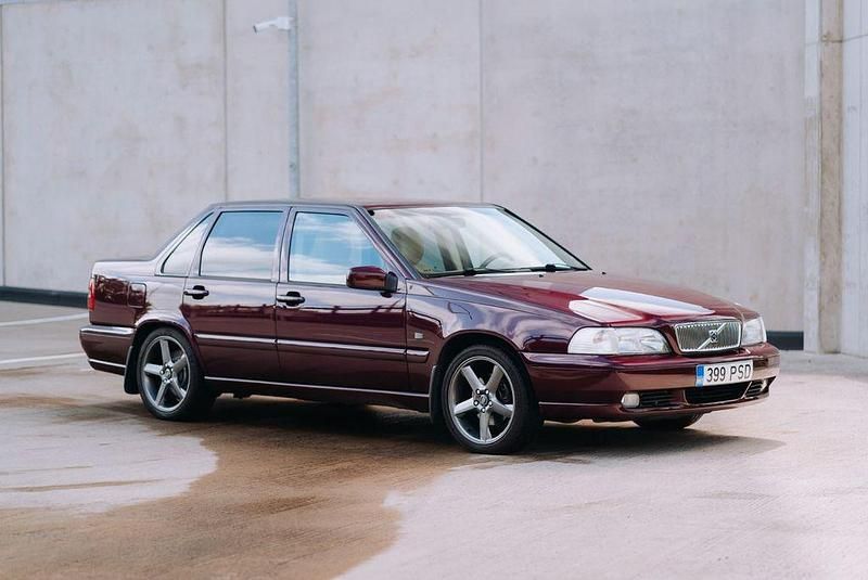 Violett Gebraucht 1999 Volvo S70 Limousine | 8.600 € - Bild 1/4