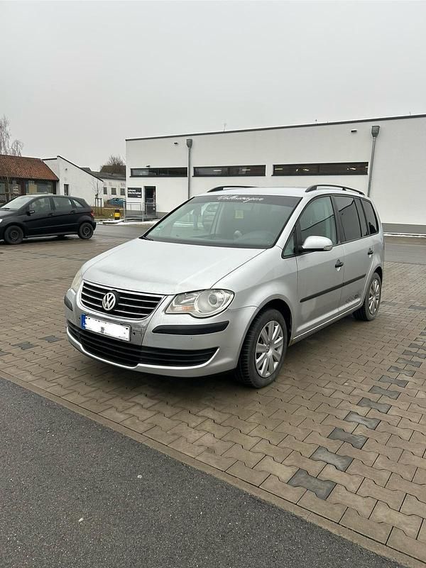 Silber Gebraucht 2007 VW Touran Conceptline Van / Kleinbus | 3.500 € (Guter Preis) - Bild 1/4