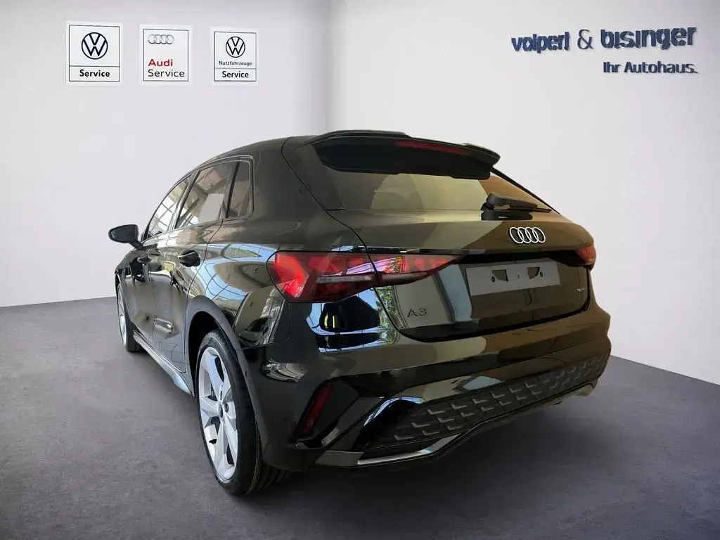 Neu Audi A3 S-Line 204 PS (150 kW) 2026 Mythosschwarz metallic Limousine
