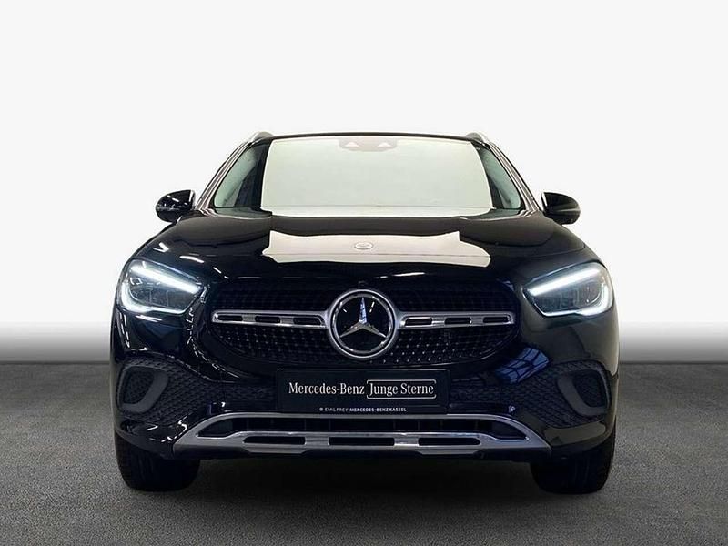 Gebraucht Mercedes GLA250 160 PS (117 kW) 2022 Nachtschwarz SUV