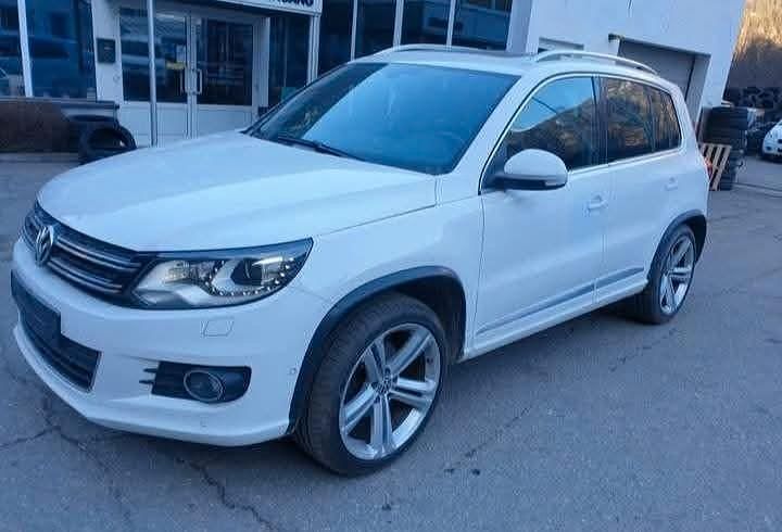 Weiß Gebraucht 2012 VW Tiguan R-line SUV | 3.500 € (Superpreis) - Bild 1/4