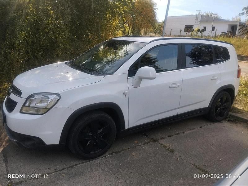 Weiß Gebraucht 2012 Chevrolet Orlando Limousine | 4.100 € (Fairer Preis) - Bild 1/4