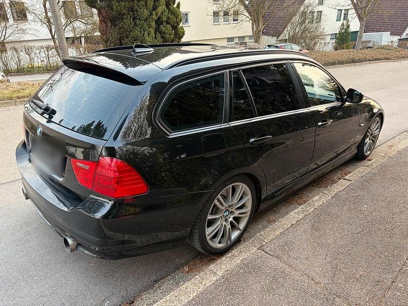Gebraucht BMW 335 Exclusive 286 PS (210 kW) 2012 Schwarz Kombi