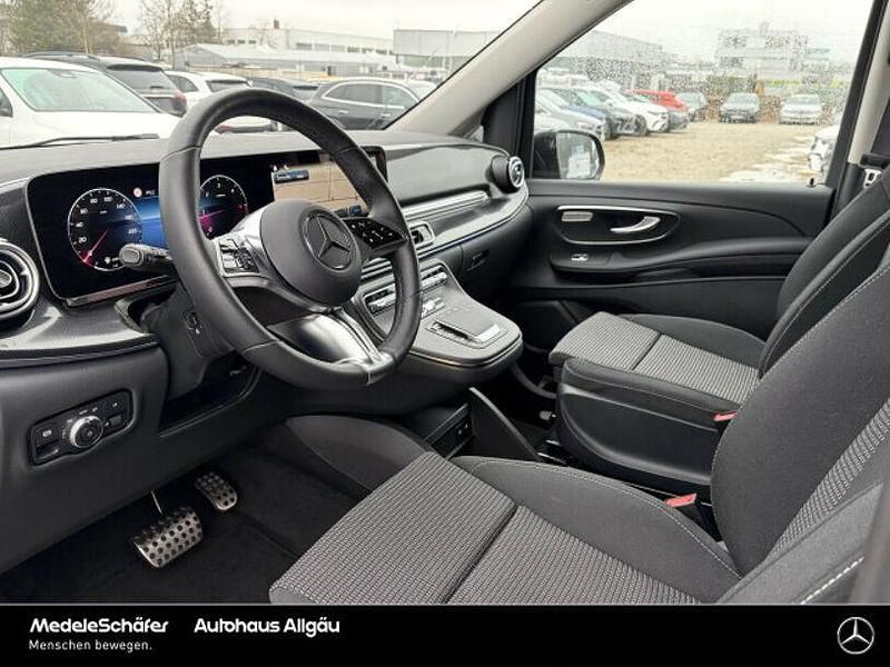 Gebraucht Mercedes V220 Style 163 PS (119 kW) 2024 Graphitgrau Van / Kleinbus