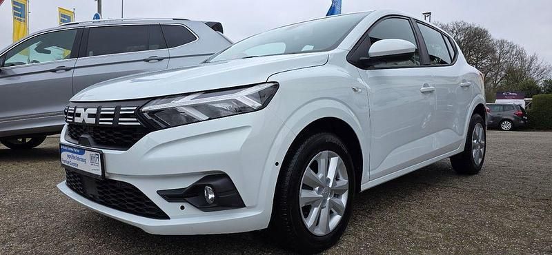 Gebraucht Dacia Sandero Expression 101 PS (74 kW) 2023 Weiß Limousine
