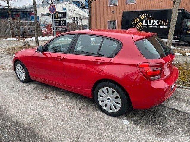 Gebraucht BMW 118 170 PS (125 kW) 2014 Rot Kleinwagen