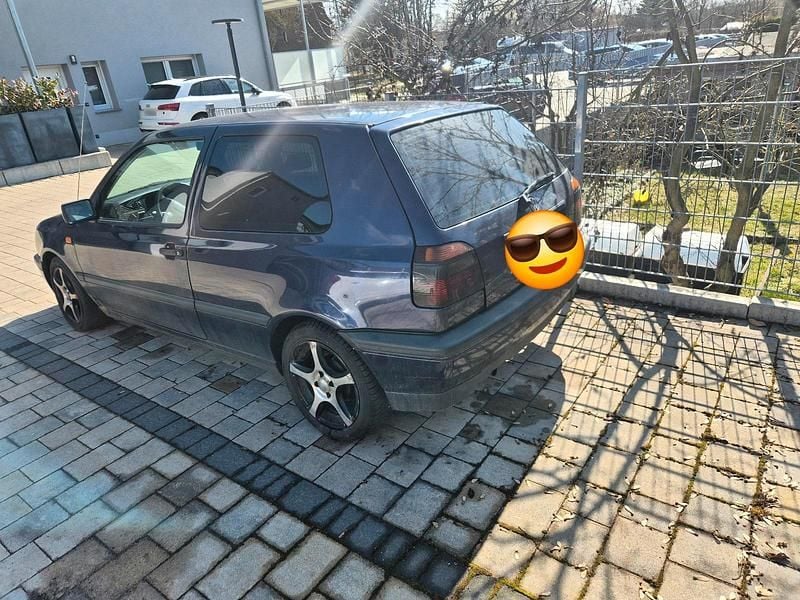 Gebraucht VW Golf III 90 PS (66 kW) 1995 Blau Kleinwagen