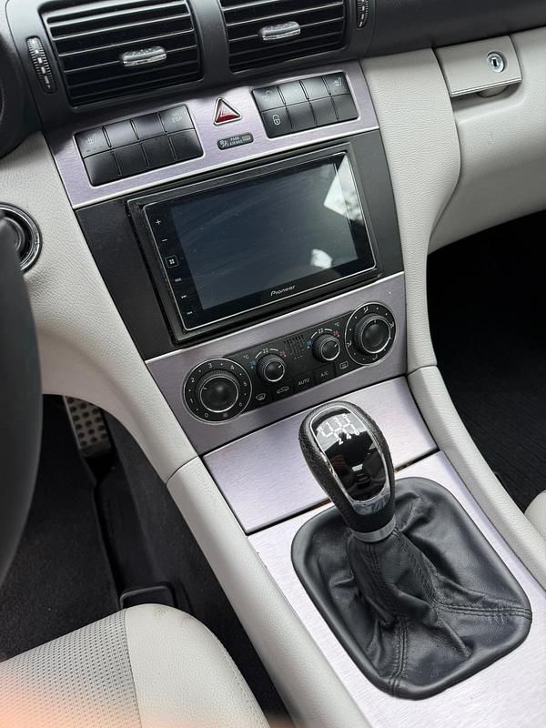 Gebraucht Mercedes CLC180 143 PS (105 kW) 2008 Schwarz Kleinwagen