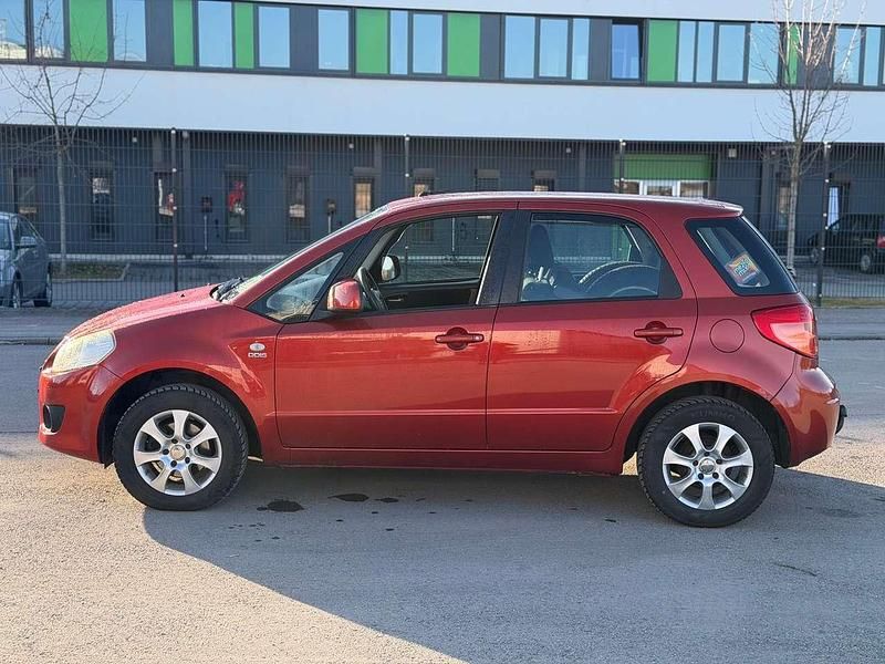 Gebraucht Suzuki SX4 120 PS (88 kW) 2009 Orange Limousine