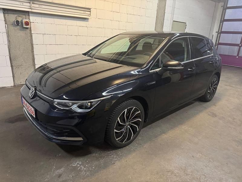 Schwarz Gebraucht 2020 VW Golf VIII Style Limousine | 18.490 € (Fairer Preis) - Bild 1/4