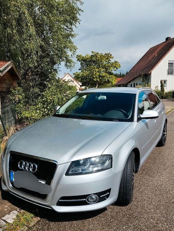 Gebraucht Audi A3 Ambiente 125 PS (91 kW) 2012 Silber Kleinwagen