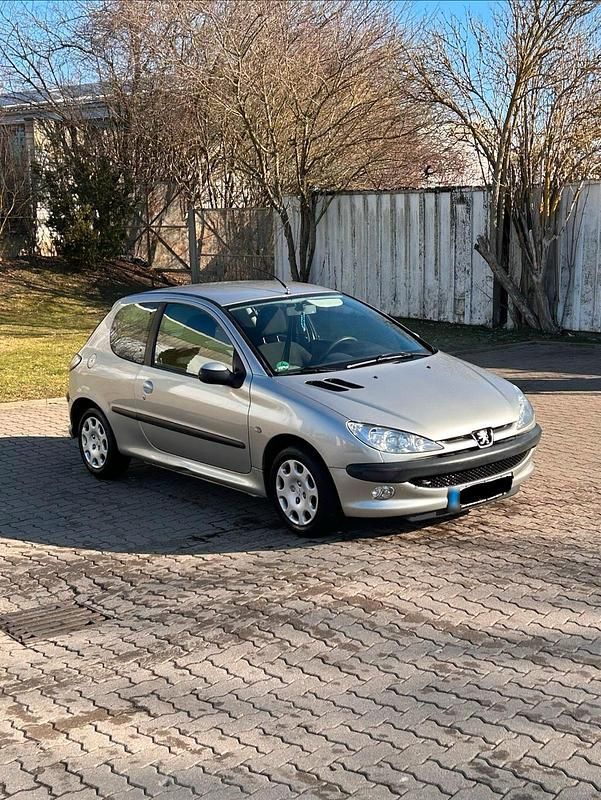 Gebraucht Peugeot 206 75 PS (55 kW) 2005 Kleinwagen