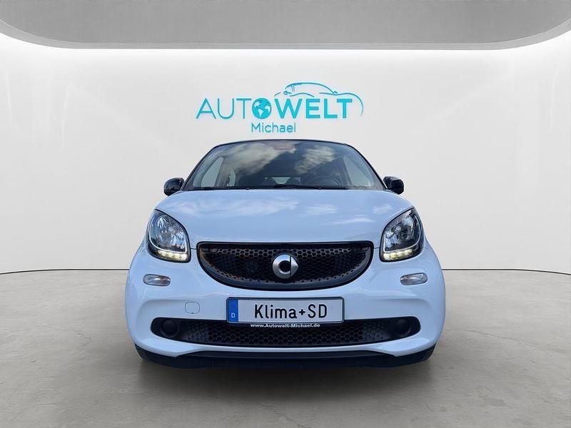 Second-hand Smart ForFour 71 CP (52 kW) 2016 Alb Hatchback