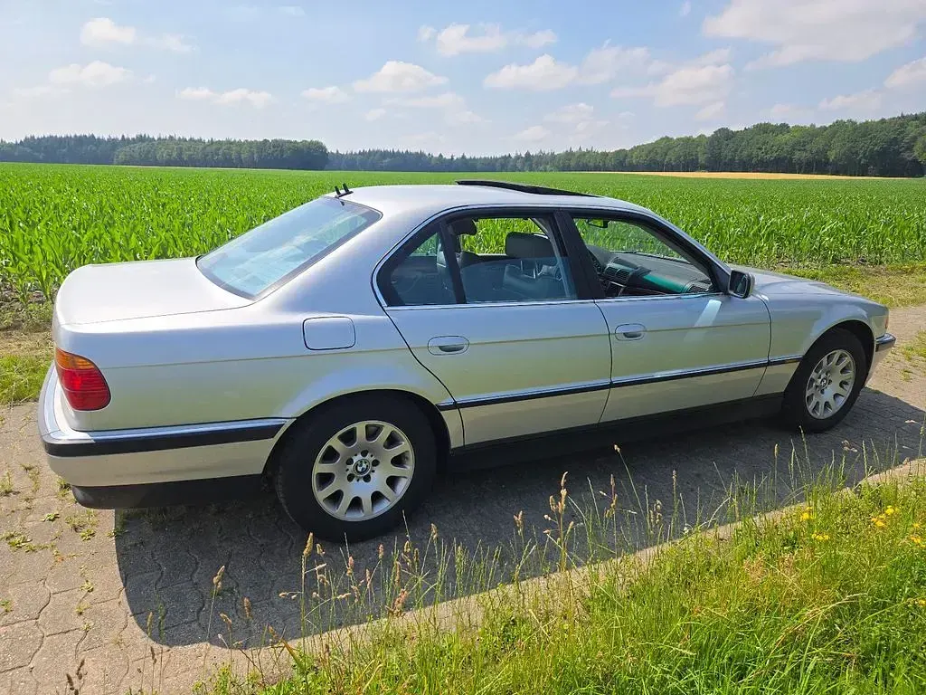 Gebraucht BMW 728 193 PS (141 kW) 2000 Silber Limousine