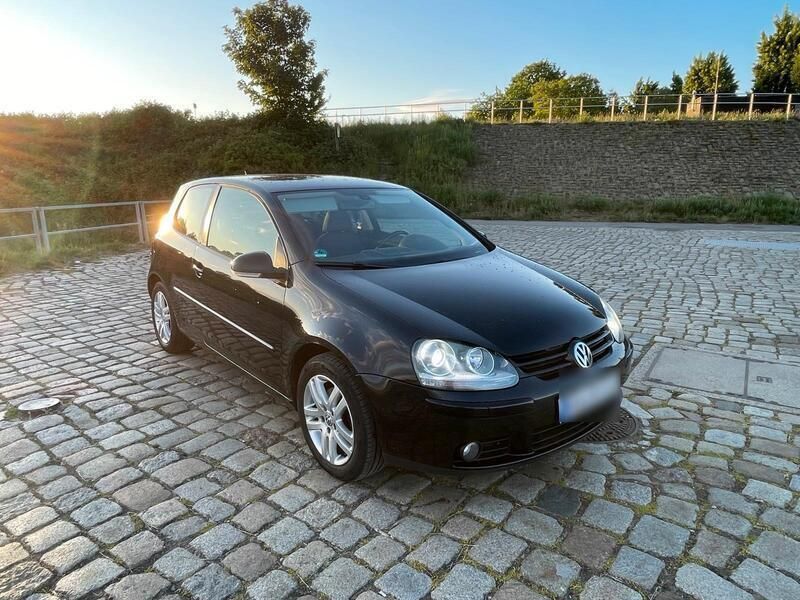 Schwarz Gebraucht 2007 VW Golf V Limousine | 1.500 € (Guter Preis) - Bild 1/4