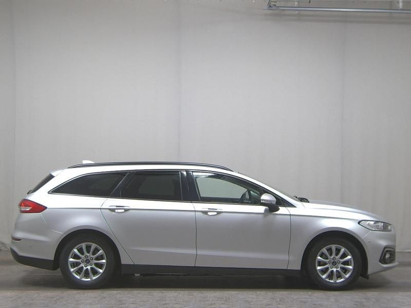 Silber Gebraucht 2021 Ford Mondeo Trend Limousine | 11.980 € (Guter Preis) - Bild 1/4