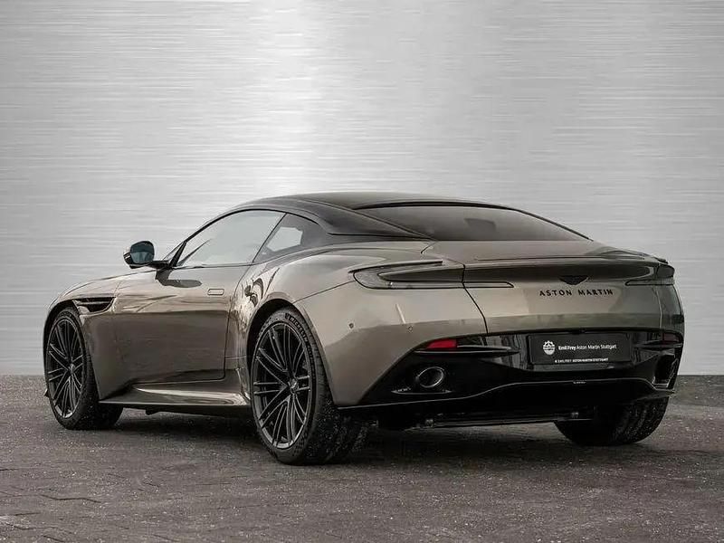 Neu Aston Martin DB12 680 PS (500 kW) 2025 Grau Coupé