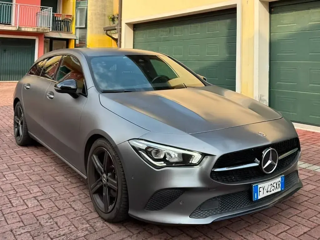 Gebraucht Mercedes CLA180 116 PS (85 kW) 2019 Silber Coupé