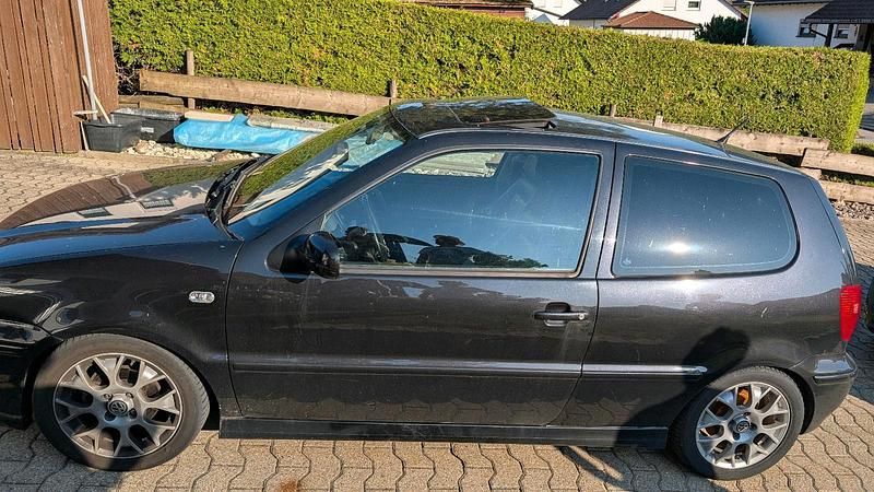 Schwarz Gebraucht 2001 VW Polo Conceptline Kleinwagen | 950 € (Superpreis) - Bild 1/4