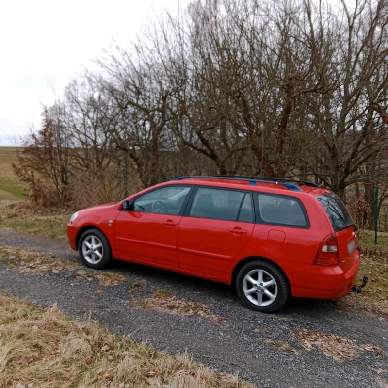 Gebraucht Toyota Corolla 90 PS (66 kW) 2003 Rot Kombi