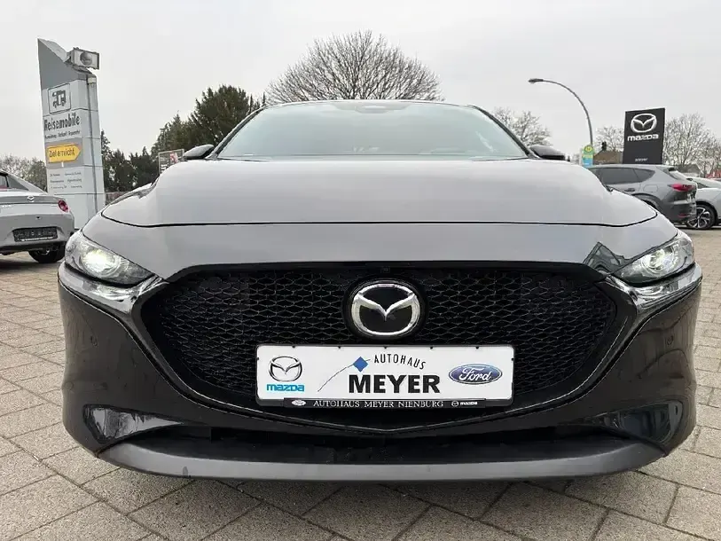 Gebraucht Mazda 3 Exclusive-Line 186 PS (136 kW) 2024 Jet black Limousine