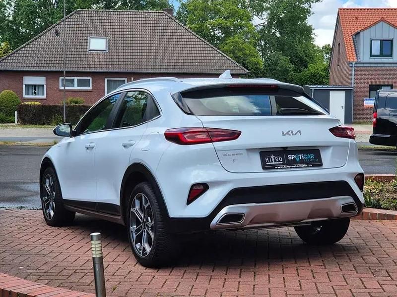 Gebraucht Kia XCeed Spirit 141 PS (103 kW) 2022 Carraraweiß SUV