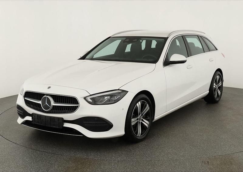 Polarweiss Gebraucht 2022 Mercedes C200 Avantgarde | 34.970 € (Guter Preis) - Bild 1/4