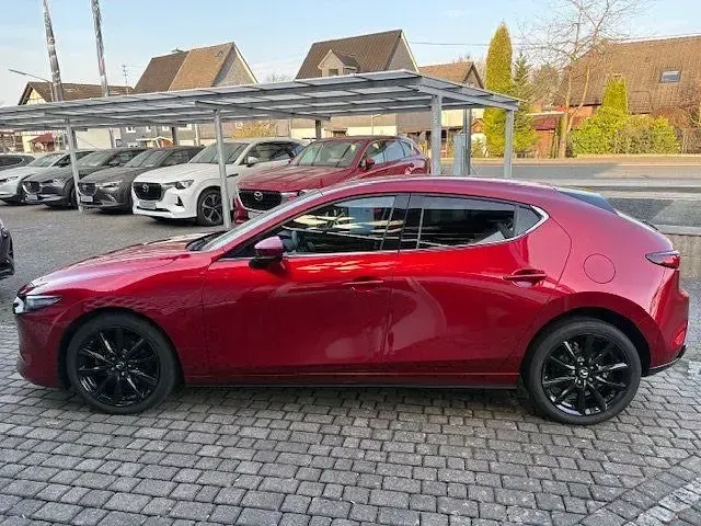 Gebraucht Mazda 3 Edition 179 PS (131 kW) 2020 Rot Limousine