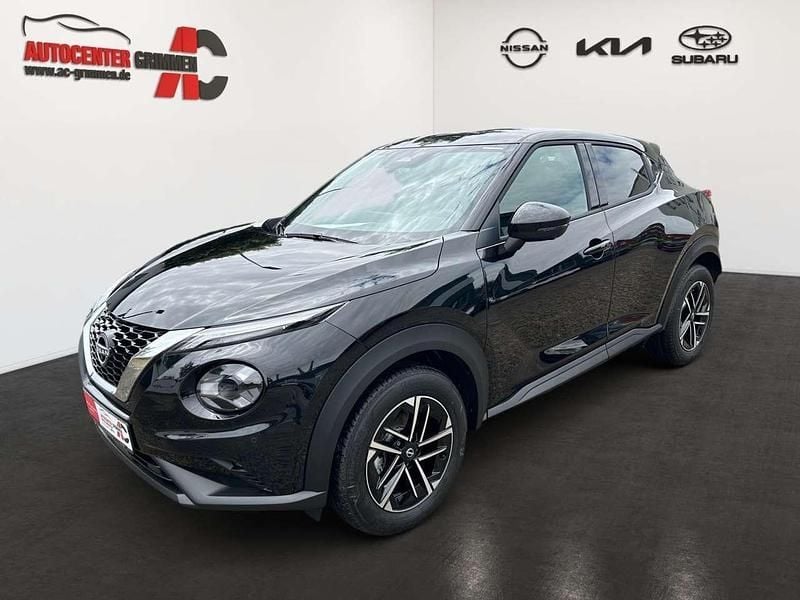 Black metallic Gebraucht 2024 Nissan Juke N-Connecta SUV | 21.880 € (Fairer Preis) - Bild 1/4