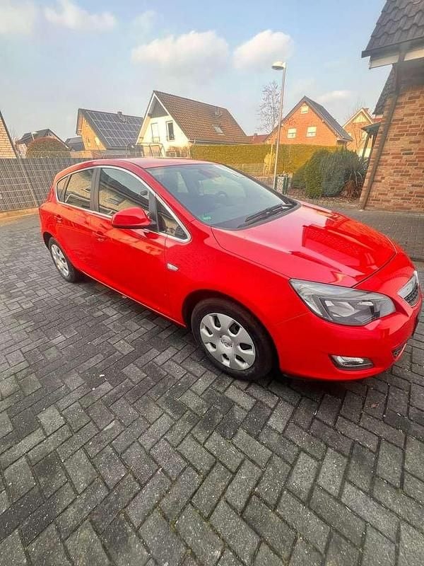 Gebraucht Opel Astra Sport 110 PS (80 kW) 2010 Rot Kleinwagen